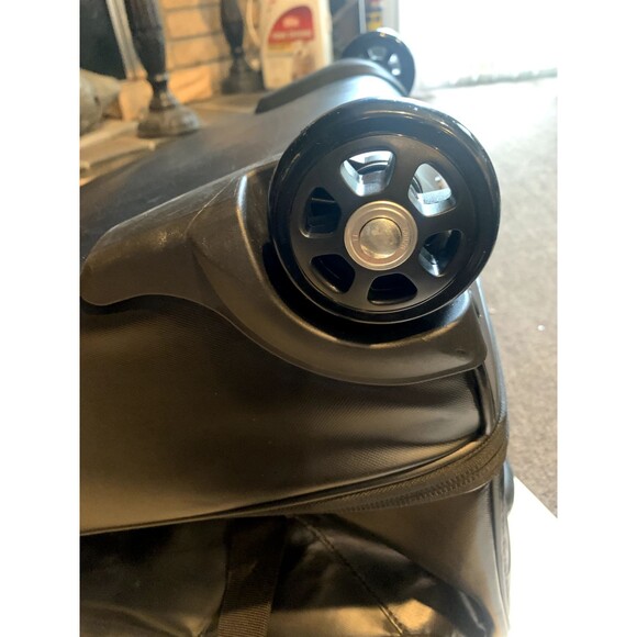 High Sierra 22In Roomy Wheeled Duffel w/ Grab Handles, Black Heather(SEE PHOTOS) - Picture 7 of 8